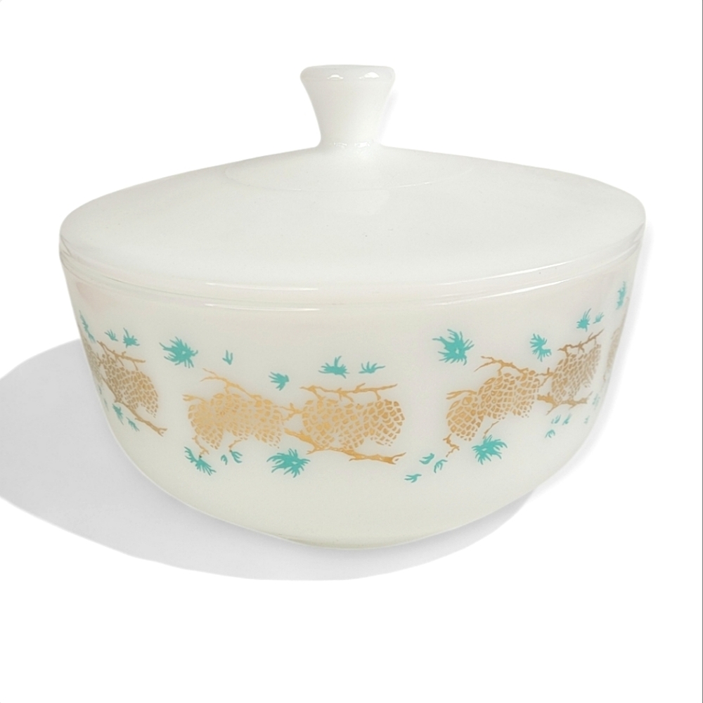 VTG Federal Milk Glass 2.5 QT Serving Bowl & lid pinecones white gold tureen